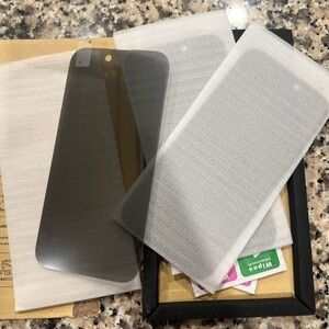 iPhone 14 Pro privacy Tempered Glass Screen Protector for Smartphones - Black